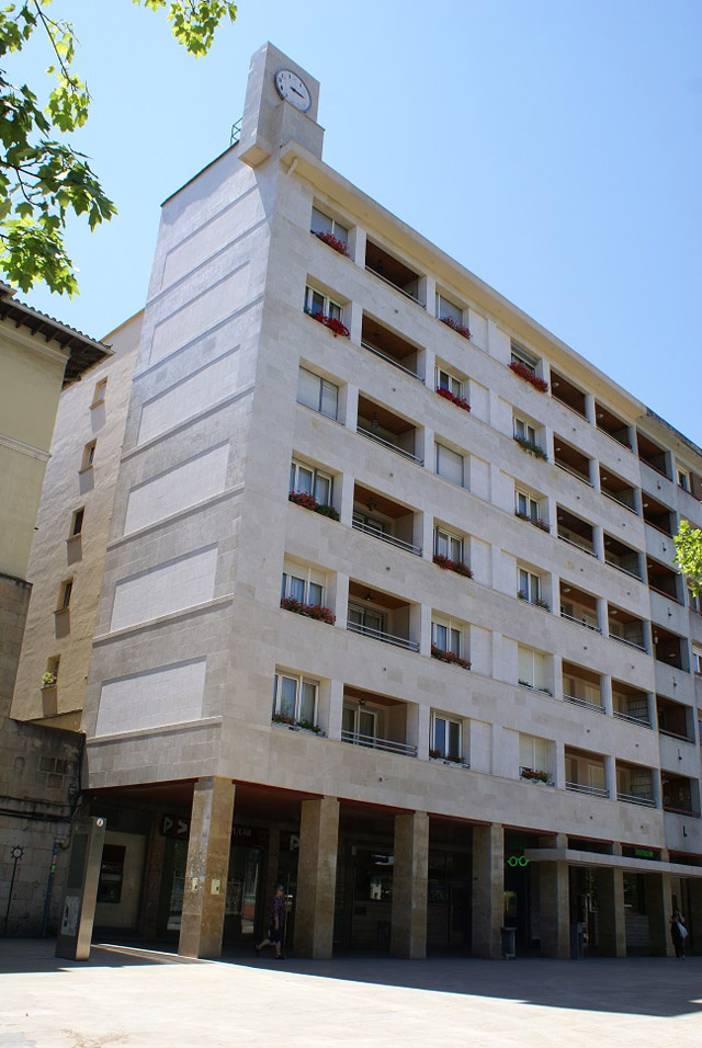 Fachada marmol EZKUDI 1 DURANGO