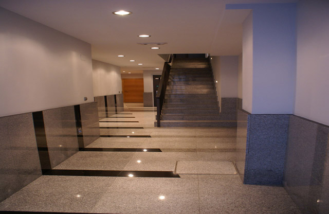 Portal y escalera (3)