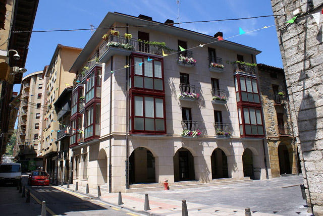 Edificio nuevo MARQUES DE VALDESPINA 2 ERMUA